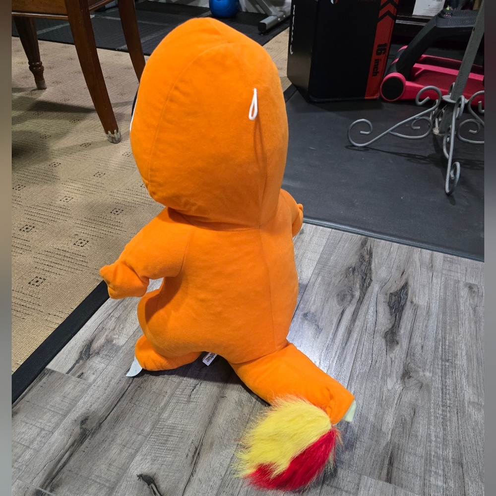 Pokemon Charmander Plush - Picture 10 of 11